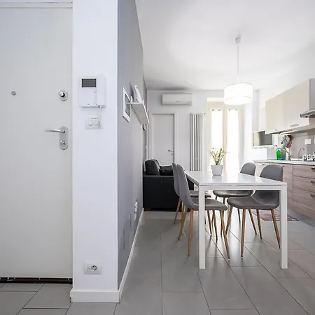 Apartment Il Mattone Rosso/zona Politecnico E Borgosan Paolo *